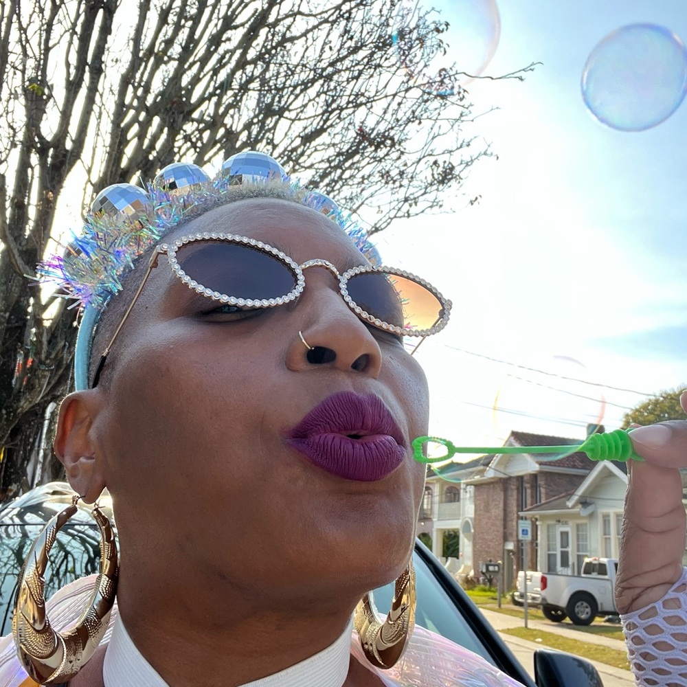 Meet your Posher, Halima